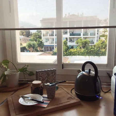 Cozy Banus 아파트